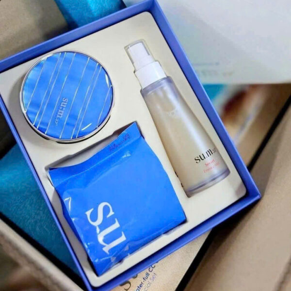 Phấn kèm dầu mịn mõng mượt kèm dầu mịn mõng mượt